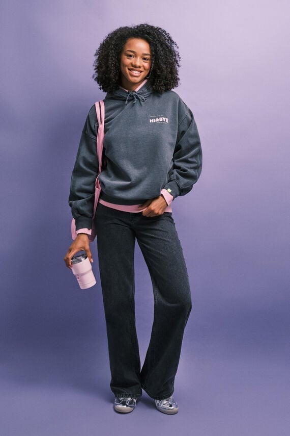 Oversized Graphic Hoodie with Wide-Leg Jeans Oversized Graphic Hoodie with Wide-Leg Jeans — Trendy Outfits for Teens