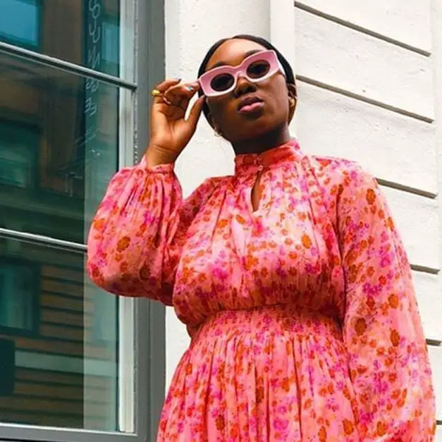 Pink Floral Chiffon Midi Dress With Balloon Sleeves Pink Floral Chiffon Midi Dress With Balloon Sleeves — Trendy Pink Dress Outfit