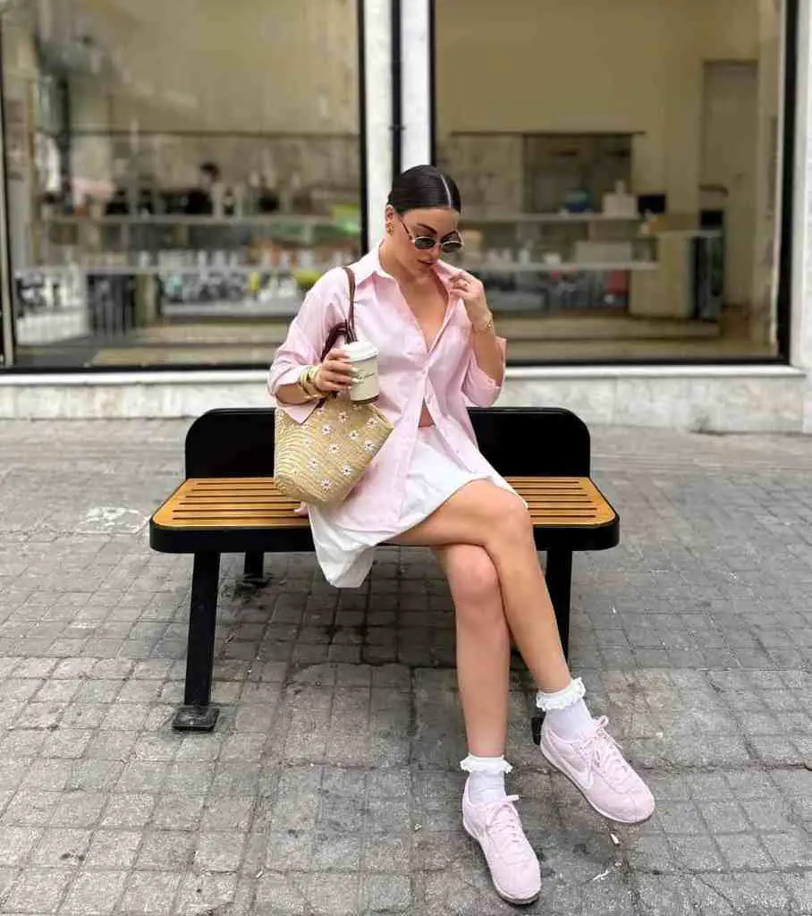 White Mini Skirt With Oversized Pink Shirt White Mini Skirt With Oversized Pink Shirt — Trendy Pink Skirt Outfit