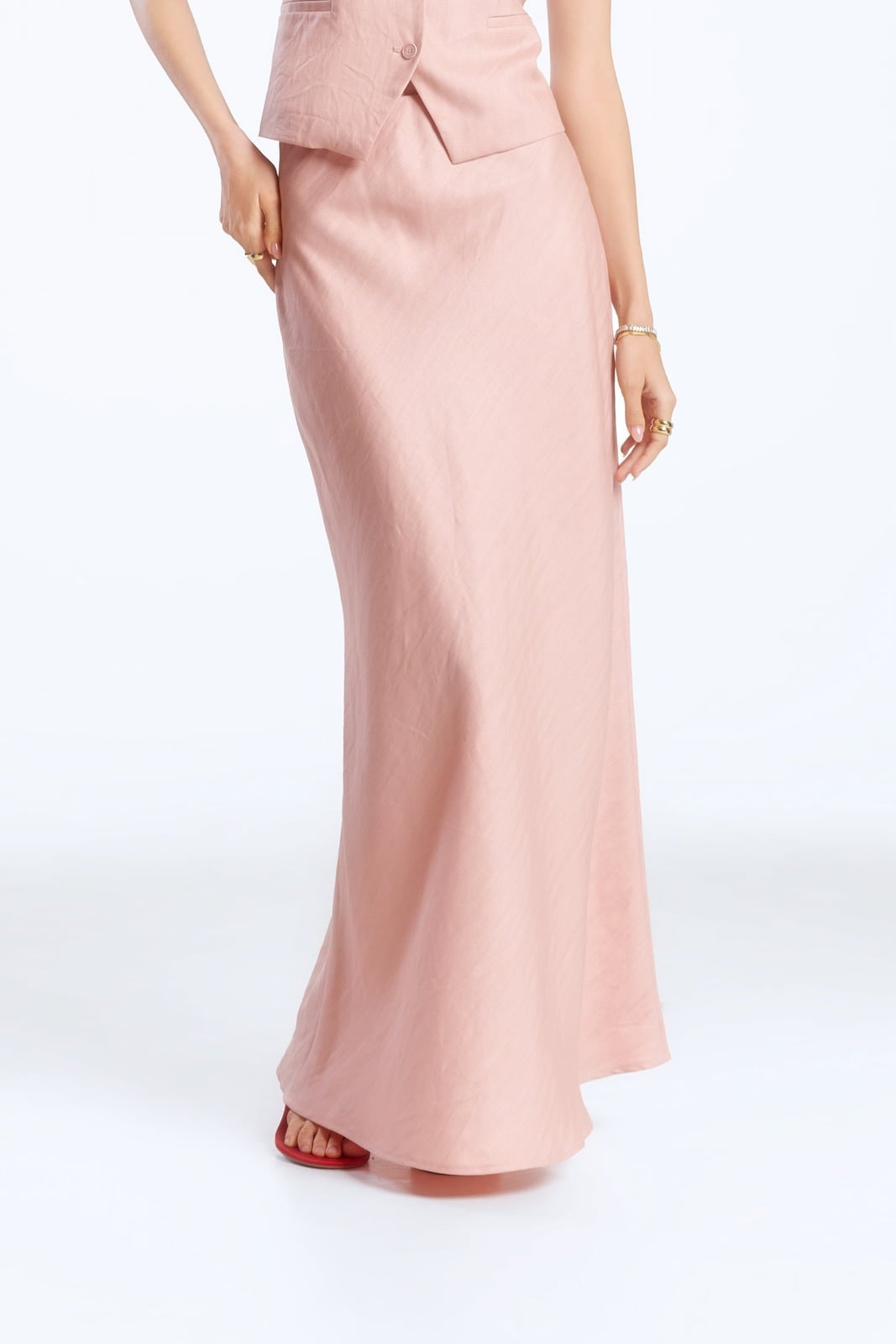 Pink Linen Maxi Skirt With Matching Vest Pink Linen Maxi Skirt With Matching Vest — Trendy Pink Skirt Outfit