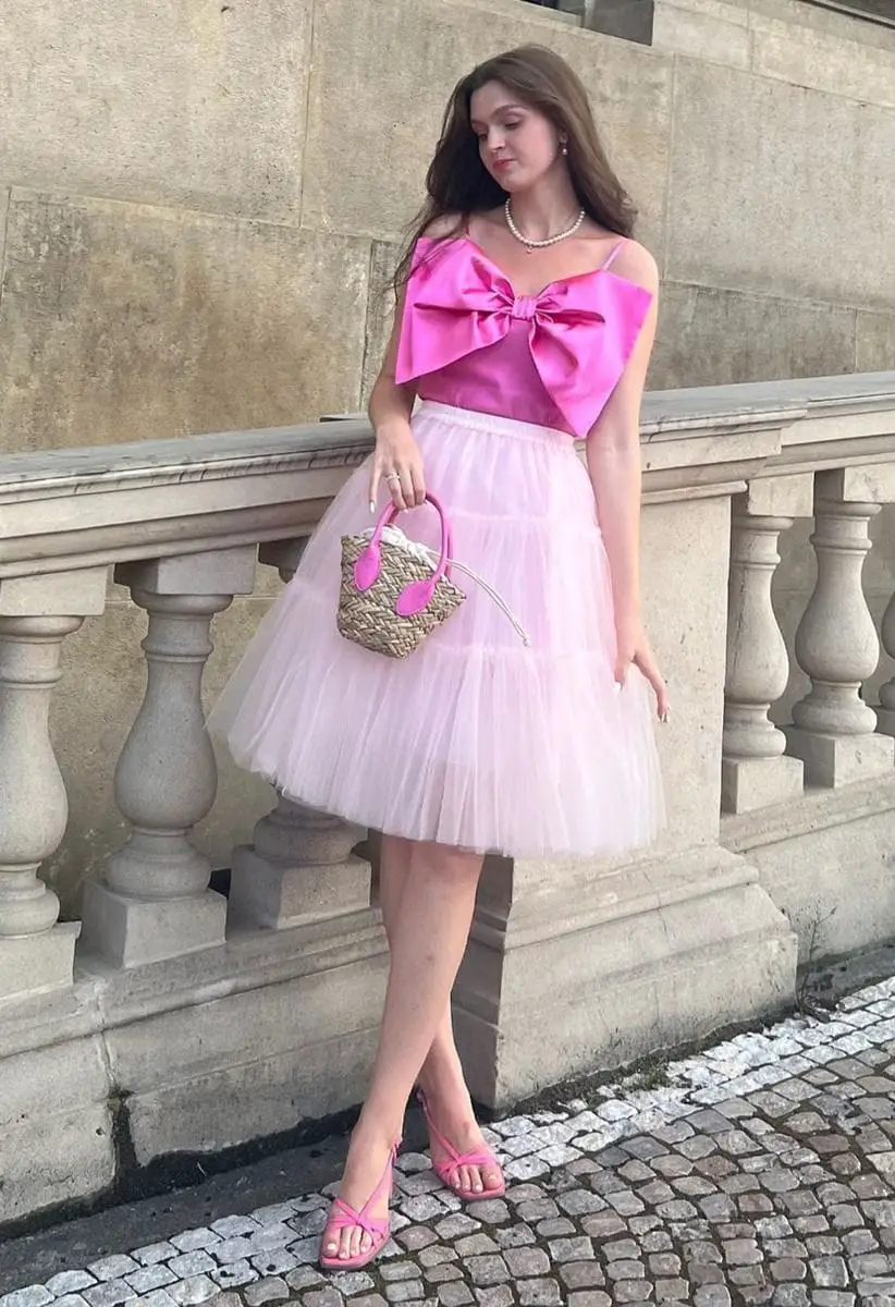 Pink Tulle Midi Skirt With Bow Top Pink Tulle Midi Skirt With Bow Top — Trendy Pink Skirt Outfit