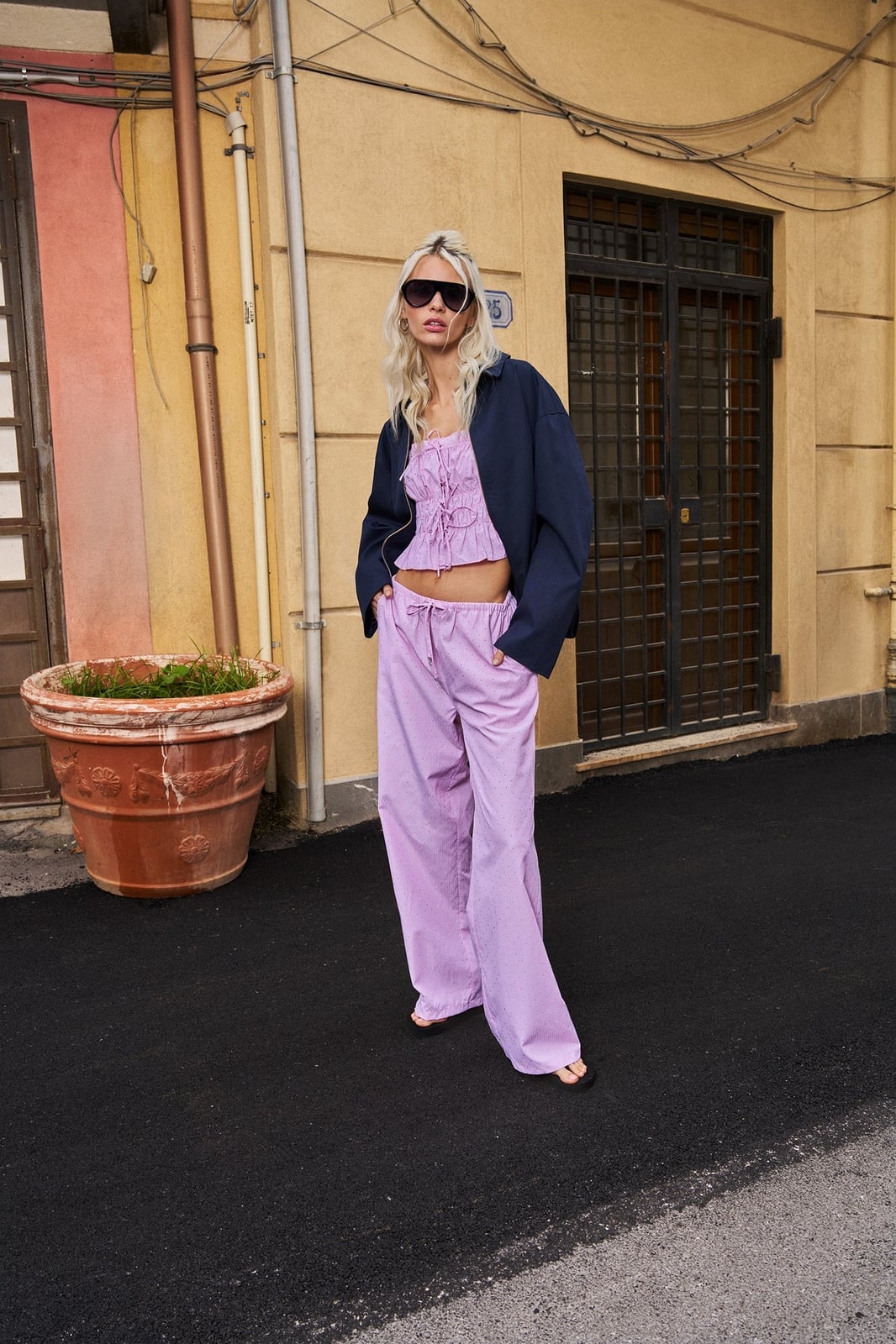 Lilac Streetwear Set with Wide-Leg Pants — Trendy Purple Outfits