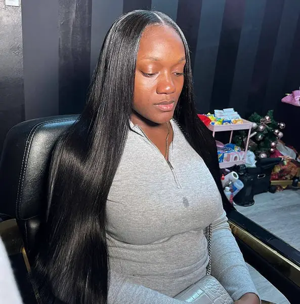 Sleek Straight Hair with Gray Quarter-Zip Top Sleek Straight Hair with Gray Quarter-Zip Top — Trendy Quick Weave