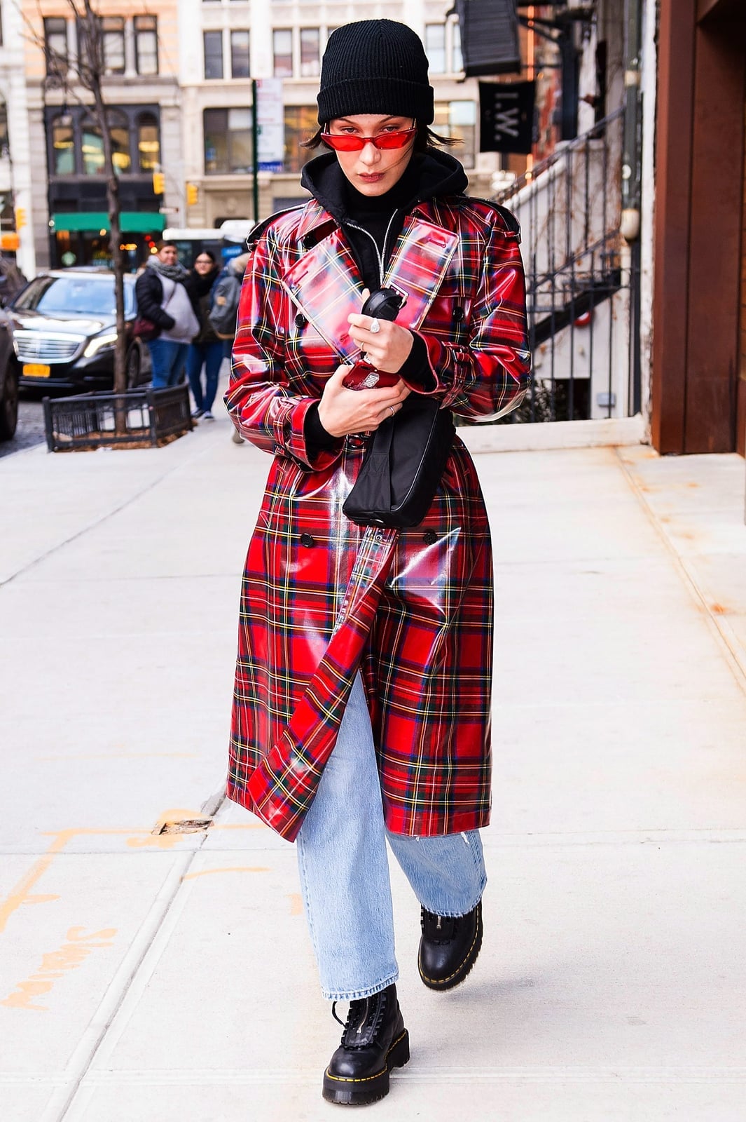 Red Plaid Vinyl Trench Coat With Hoodie and Jeans Red Plaid Vinyl Trench Coat With Hoodie and Jeans — Trendy Rain Jacket Outfits