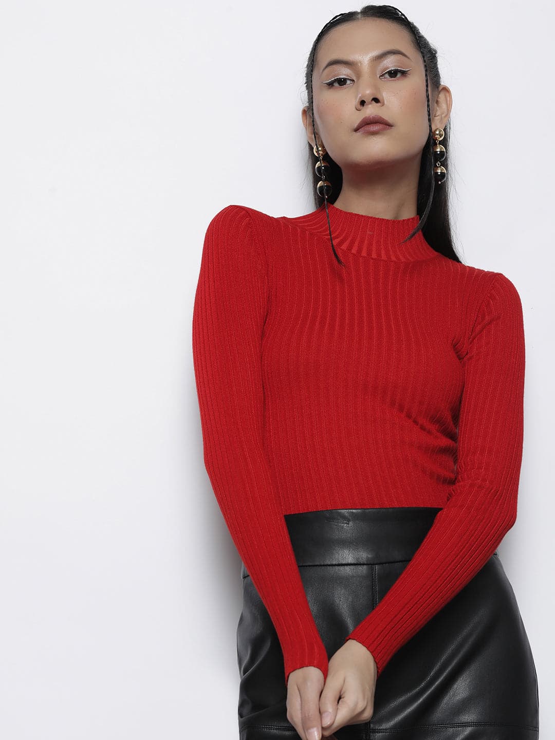 Fitted Red Ribbed Mock Neck Sweater With Gold Drop Earrings Fitted Red Ribbed Mock Neck Sweater With Gold Drop Earrings — Trendy Red Sweater Outfit