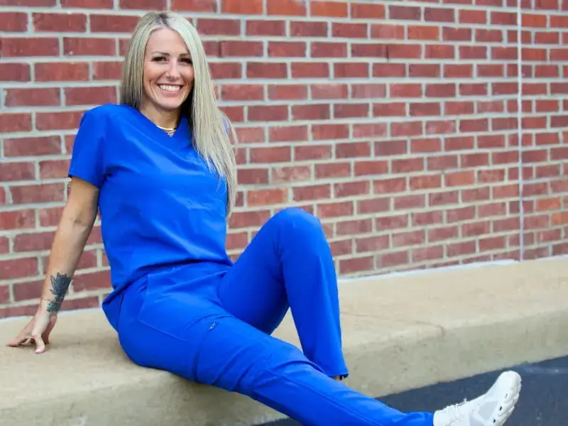 Royal Blue Scrubs With Utility Pockets and Relaxed Fit Top — Trendy Scrubs Outfits