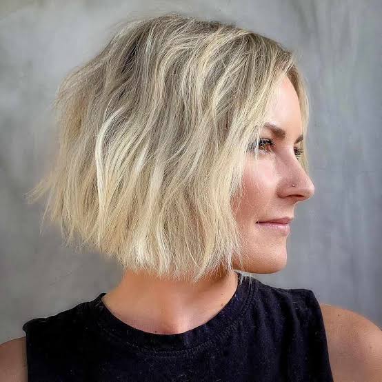 Ash Blonde Wavy Bob With Tousled Waves — Trendy Short Hair