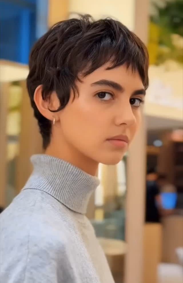 Textured Dark Brown Pixie With Wispy Bangs — Trendy Short Hair