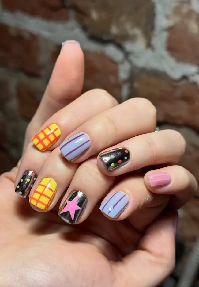 Graphic Pattern Mix Short Square Nails — Trendy Short Nails Color