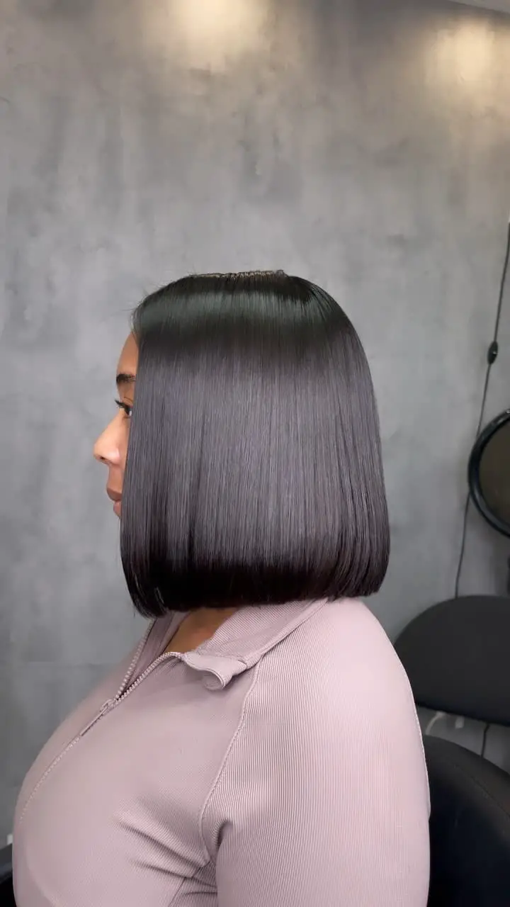 Ash Blonde Bob Voluminous Waves Ash Blonde Bob Voluminous Waves — Trendy Silk Press