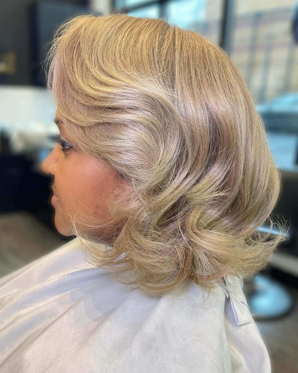 Ash Blonde Collarbone Bob Soft Waves Ash Blonde Collarbone Bob Soft Waves — Trendy Silk Press