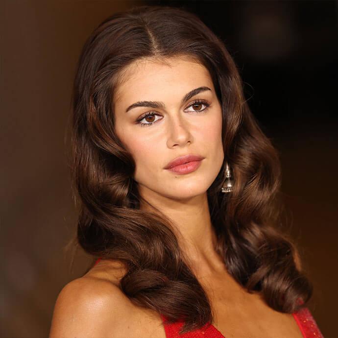 Collarbone Length Voluminous Waves Collarbone Length Voluminous Waves — Trendy Silk Press