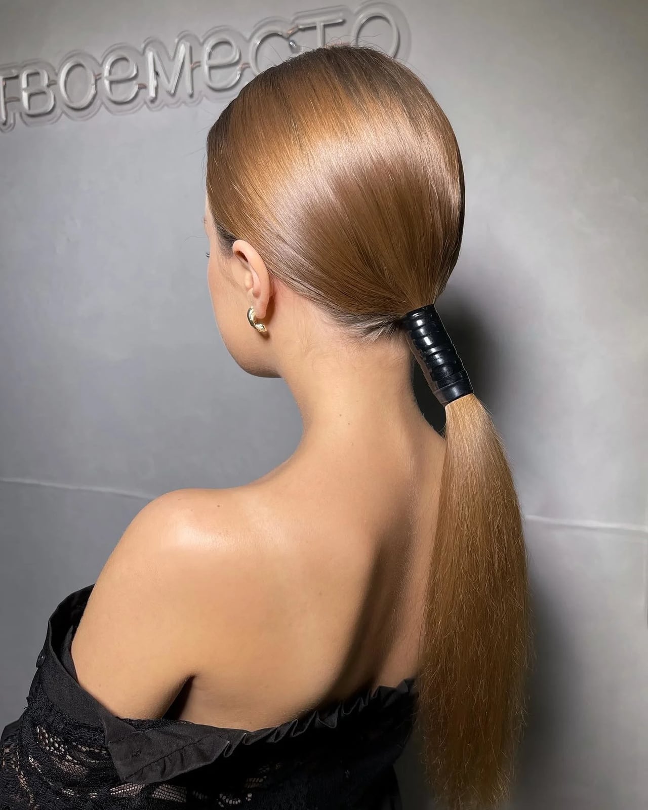 Sleek Ponytail Golden Brown Wrapped Base — Trendy Sleek Ponytail