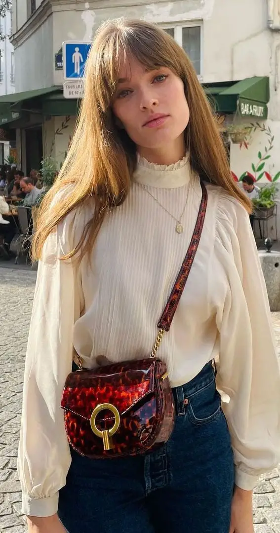 Mid-Back Blonde With Curtain Bangs, Side Mid-Back Blonde With Curtain Bangs, Side — Trendy Straight Hair