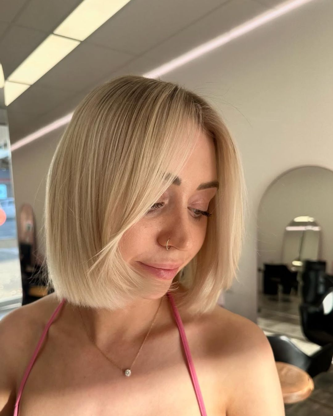 Chin Length Bob With Side-Swept Bangs Chin Length Bob With Side-Swept Bangs — Trendy Straight Hair