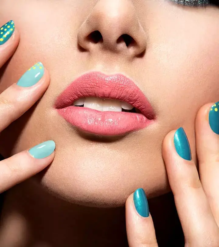Teal Mint Cat-Eye with Yellow Dots Teal Mint Cat-Eye with Yellow Dots — Trendy Turquoise Nails