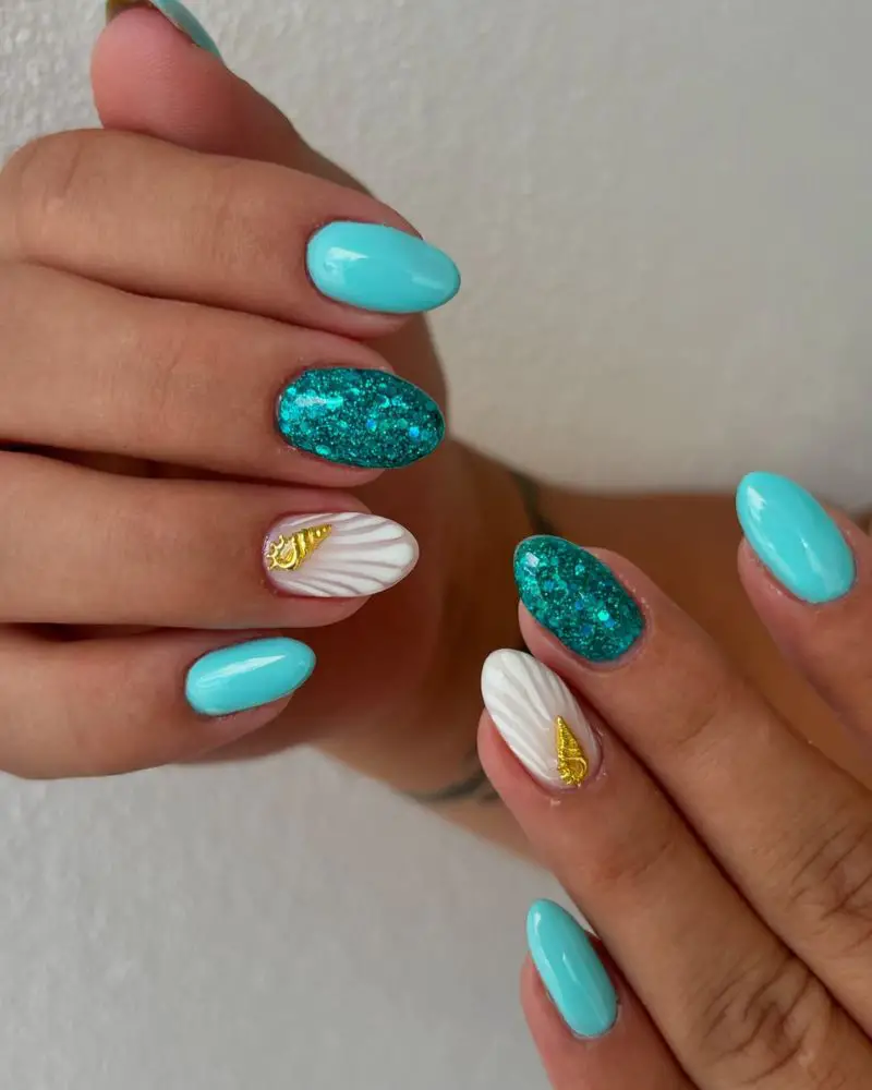 Iridescent Ombre Almond Tips Iridescent Ombre Almond Tips — Trendy Turquoise Nails