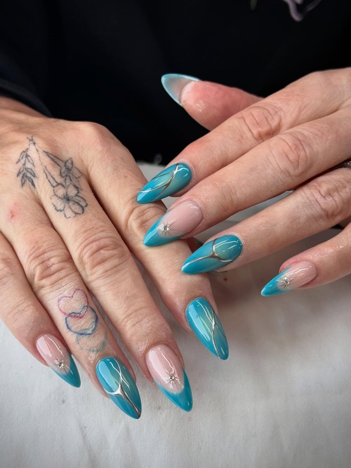 Turquoise French with Gold Lines and Pearls Turquoise French with Gold Lines and Pearls — Trendy Turquoise Nails