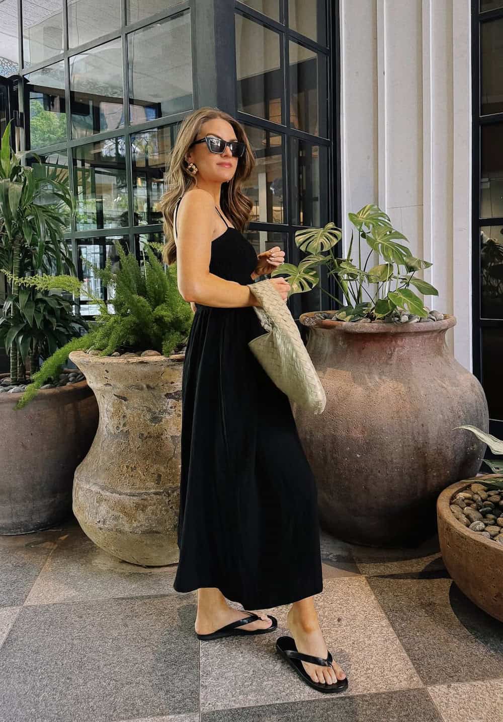 Black Maxi Dress with Straw Tote Bag Black Maxi Dress with Straw Tote Bag — Trendy Vegas Outfits