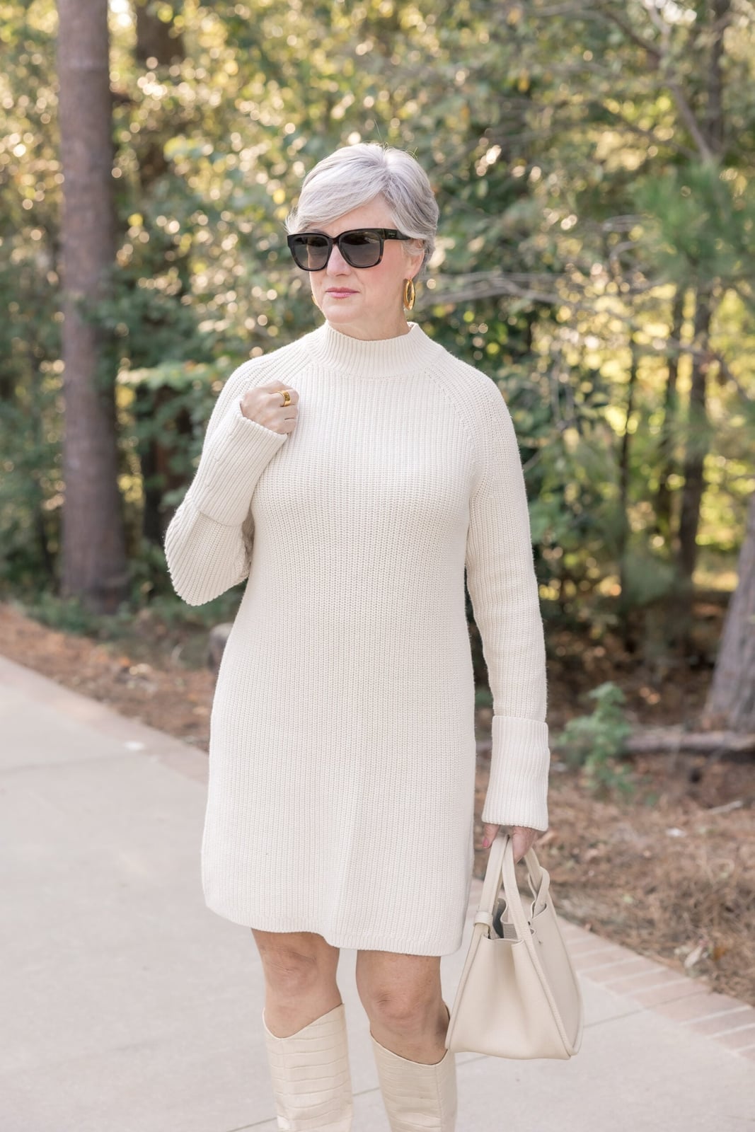 White Knit Sweater Dress with A-Line Silhouette White Knit Sweater Dress with A-Line Silhouette — Trendy White Sweater Outfit